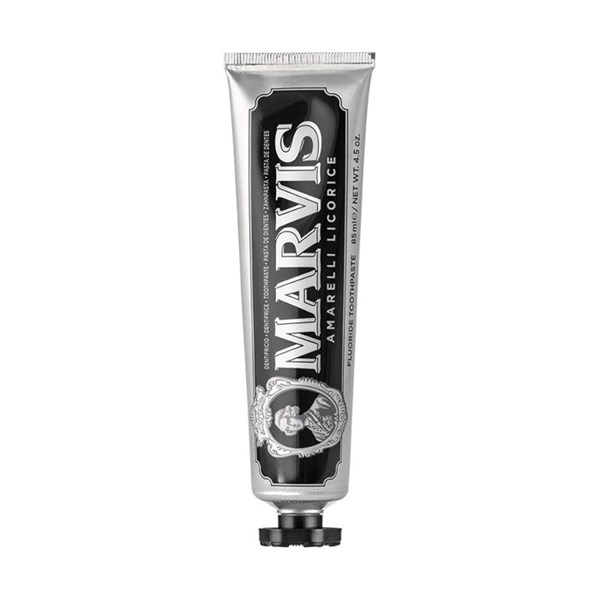 Marvis whitening toothpaste model LICORICE MINT