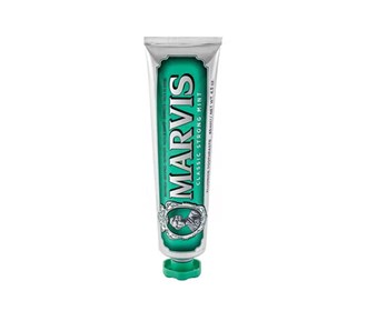 Marvis whitening toothpaste model CLASSIC STRONG MINT